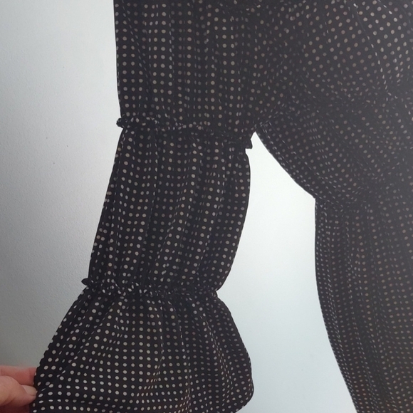 Max Studio fitted polka dot knit top - Picture 2 of 4